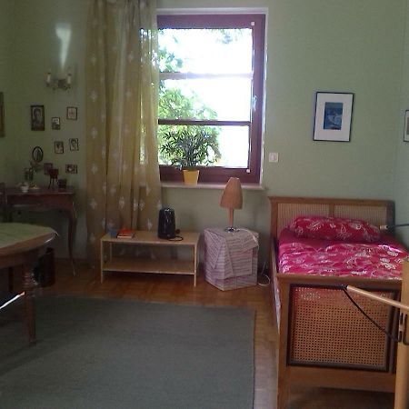 Messezimmer Naehe Zentrum Кельн Екстер'єр фото